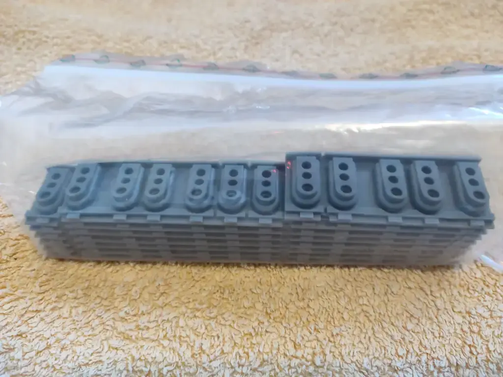 [YAM-GH3-RUBKITKZ] Kit Rubber 88 touches reconditionné pour Yamaha Clavinova.webp