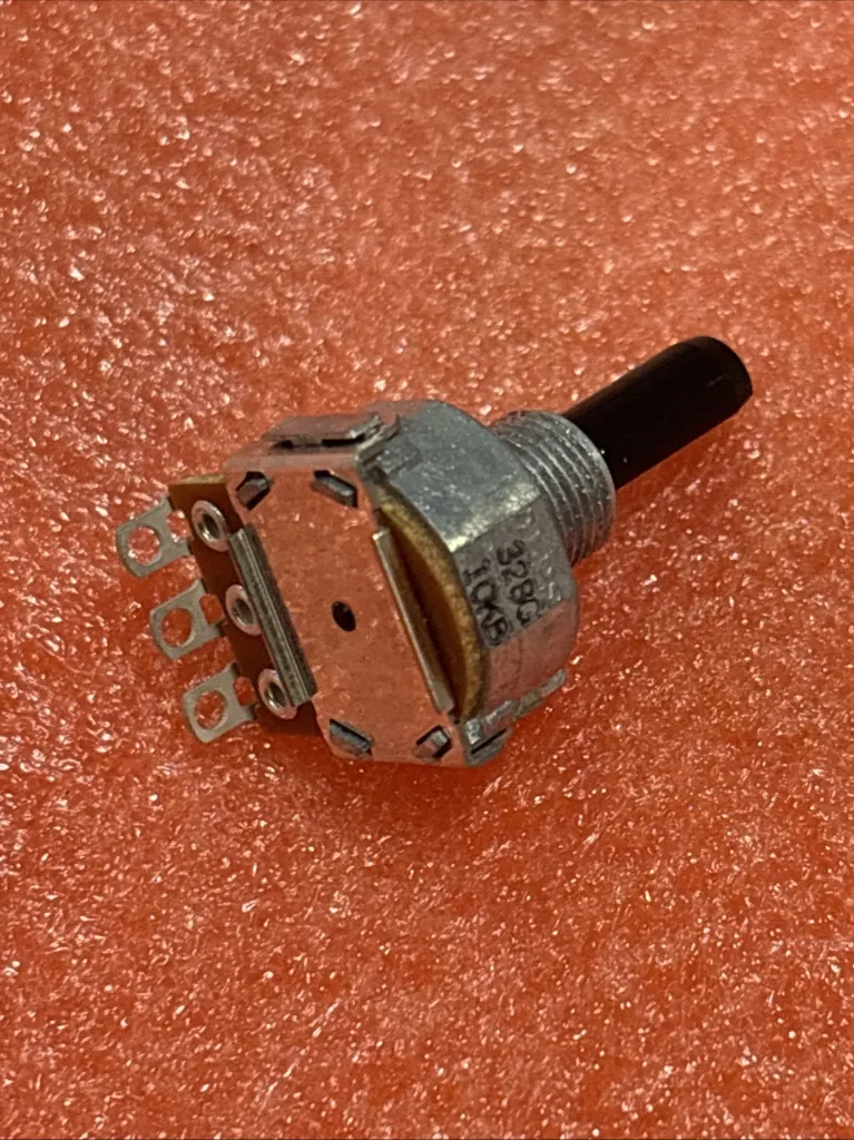 Potentiomètre pédale sustain (type L)