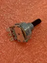 Potentiomètre pédale sustain (type L)