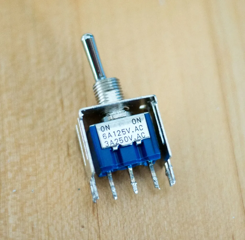 [YAM-THR-SWTGON] On/Off TOGGLE SWITCH Yamaha THR5A THR10X THR10C